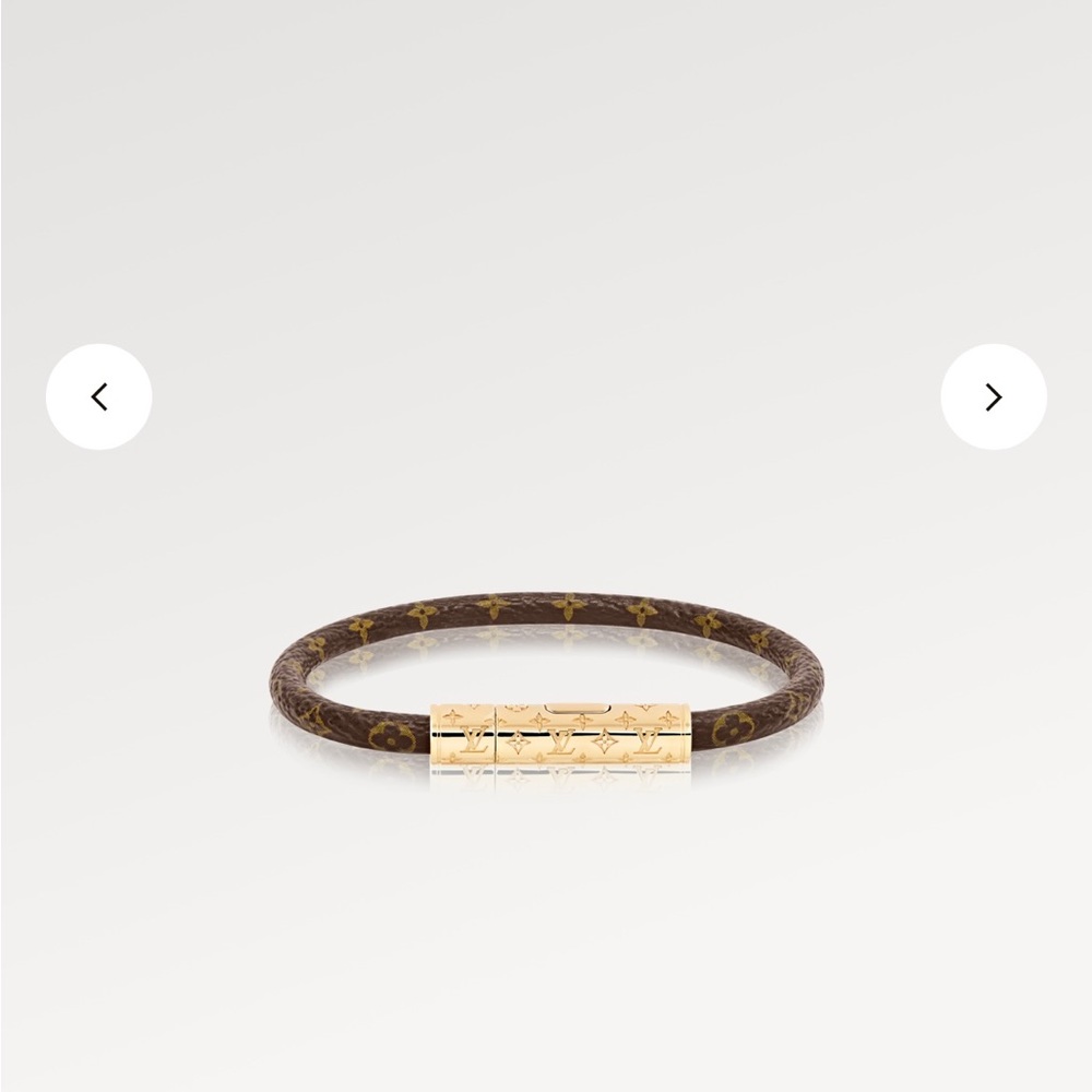 Beautiful monogram pattern bracelet